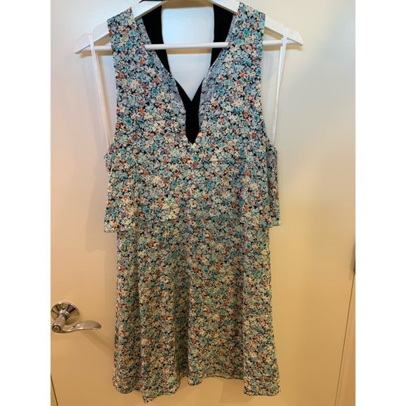 BCBGeneration Sleeveless Floral Dress Sz M - Picture 3 of 6
